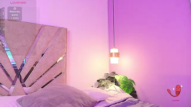 Justmia69 Adlı Modelin Canlı XXX Sohbeti