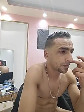 Chat XXX en directo de highguy