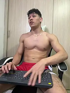 Luke_Muscle Chat XXX live