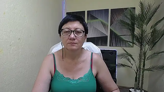 EmilyL0ve 现场XXX聊天