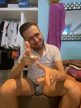 צ'אט XXX בשידור חי של Alexitho25