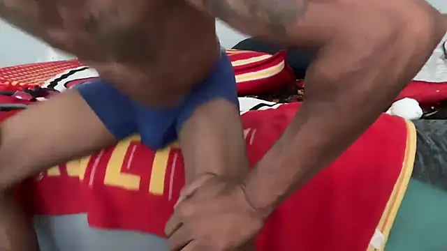 Pokazy przed kamerką – MatureFit_BBC