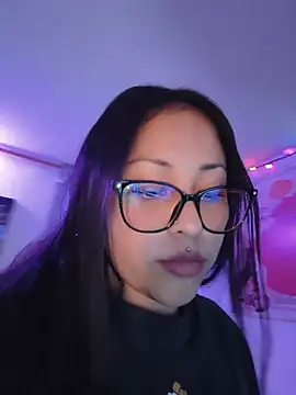 Bella-Gema Adlı Modelin Canlı XXX Sohbeti