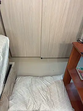 XXX chat uživo modela Chel__