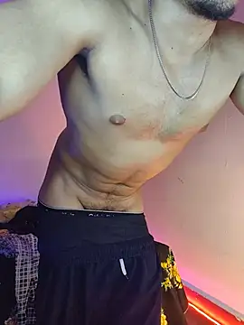 roxiii_ Adlı Modelin Canlı XXX Sohbeti