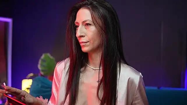RubyRosa's Live XXX Chat