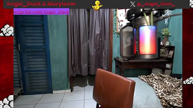 Chat XXX ao vivo de Angel_Duck