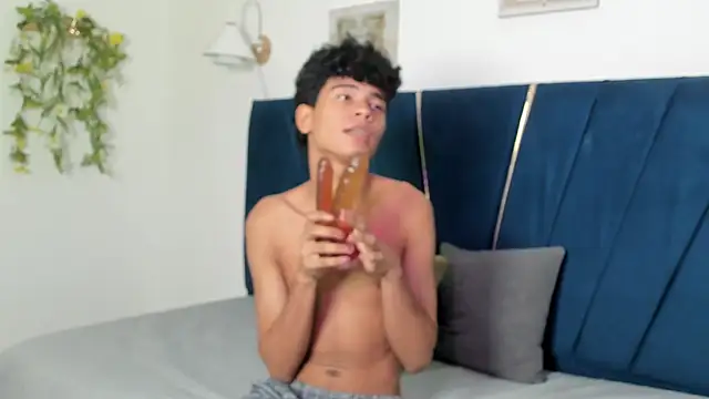 Živý XXX chat jacob_cum23