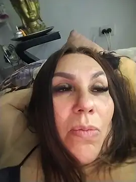 XXX chat uživo modela Myrnasexxx