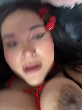 Nailealipsglossy Show in webcam