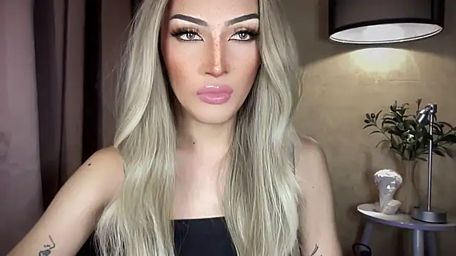 Alicegreenexx Шоу с уебкамера