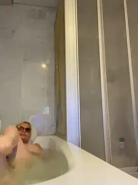 DivaVonTease Live XXX-Chat