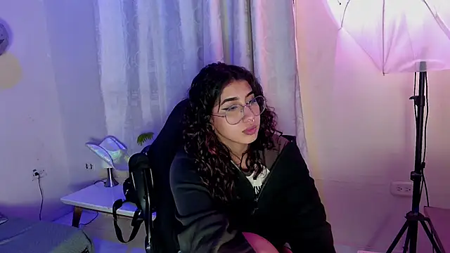 Czat XXX na żywo – Horny_tgn