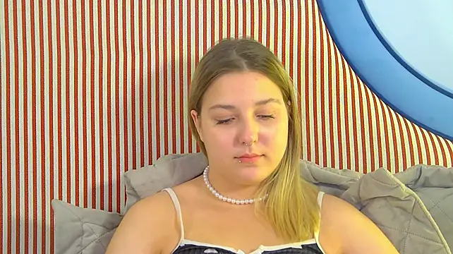 Živý XXX chat TinnaBurton