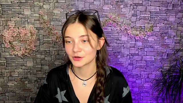 XXX chat uživo modela may_rollins
