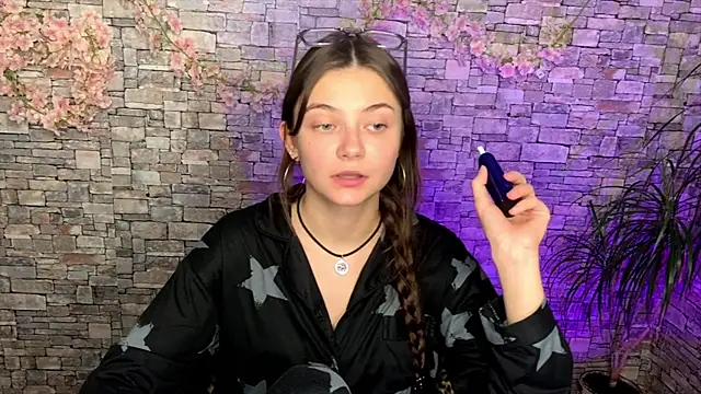 Živý XXX chat may_rollins