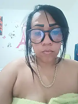 OliviaWilliamm Adlı Modelin Canlı XXX Sohbeti