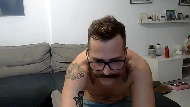yanick931 Live XXX-chat