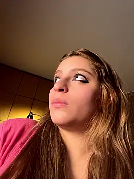 AngelinaNoAngel XXX чат на живо