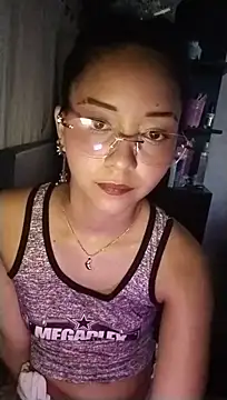 MIlan333X Chat XXX in diretta