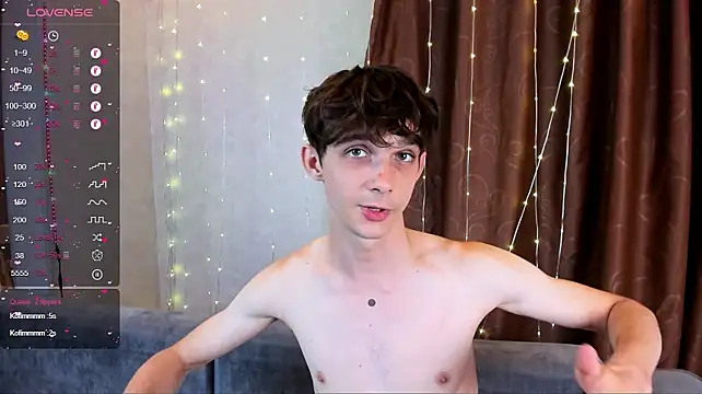 Aaron_Boom: онлайн-секс-чат
