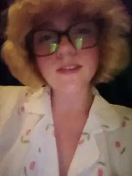 Show modela mcjbgfhgjhiiilllufjyf na web-kameri