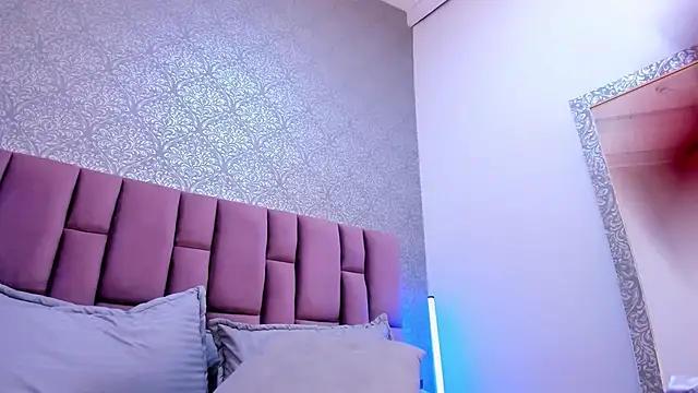 DianaRed_ Live XXX-chat