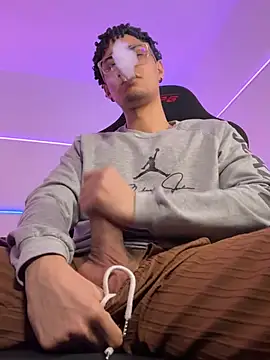 bigryann23's Live XXX Chat