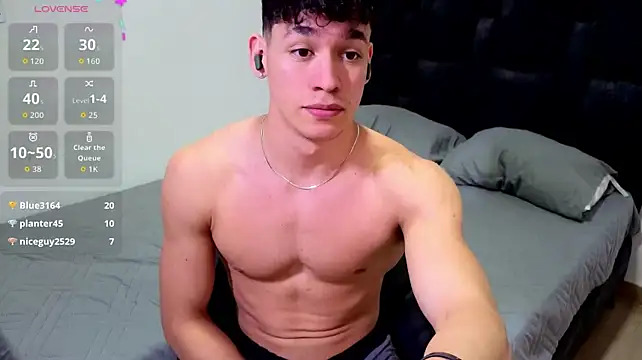 Luke_Muscle: онлайн-секс-чат