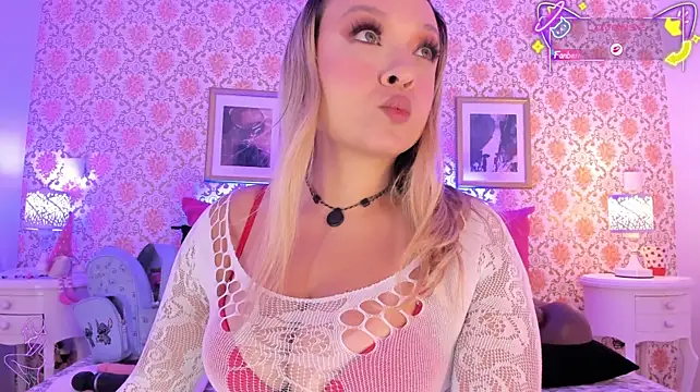 צ'אט XXX בשידור חי של SaraAvila