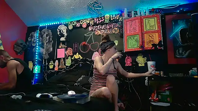 Chatroom XXX en direct de Splash_Queen420
