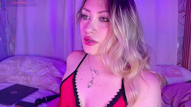 Chatroom XXX en direct de Lally_Valencia__