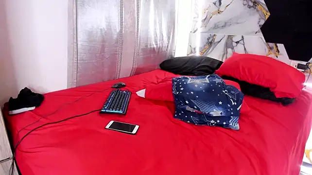 Webkamerová show Goldendesirexx__