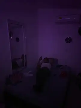 bigdick211292 Pertunjukan Webcam