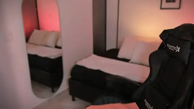 Živý XXX chat ChloeMoreti