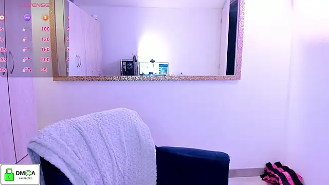 צ'אט XXX בשידור חי של EricaVanderhill