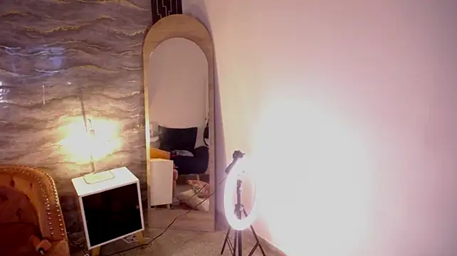 Živý XXX chat SHINYY_STAR_