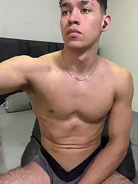 Luke_Muscle Chat XXX in diretta
