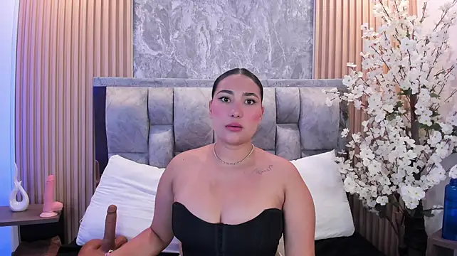 Sulay_Kim Chat XXX live