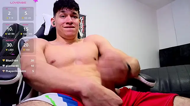 צ'אט XXX בשידור חי של Luke_Muscle