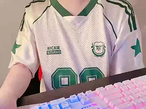 Živý XXX chat miacandy23