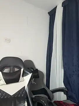 dany_fans Show in webcam