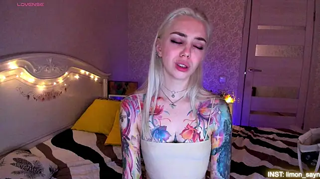 LillyMoure_ Chat XXX live