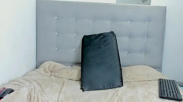 Živý XXX chat andreaa_squirt