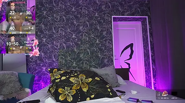 BrianaGolddenn live XXX chat
