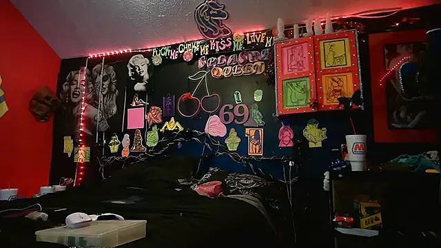 Czat XXX na żywo – Splash_Queen420
