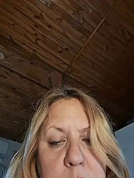 הופעת וובקאם של JennyInVegas