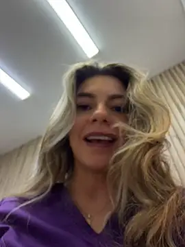 alicee16's Webcam Show
