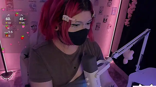 -Nanamin-'s Live XXX Chat