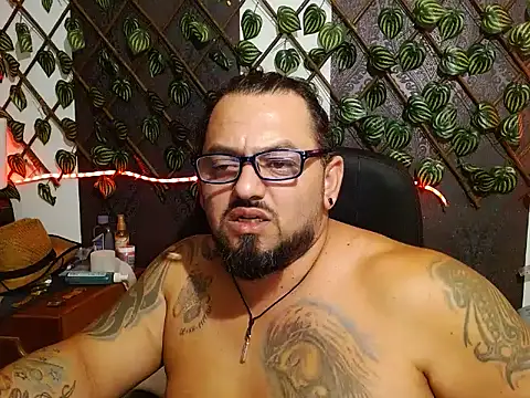 mr_wolf46 XXX чат на живо